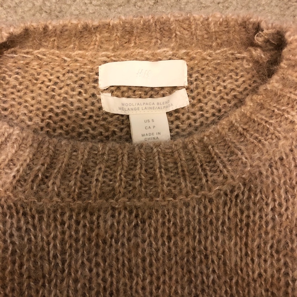 H&M sweater